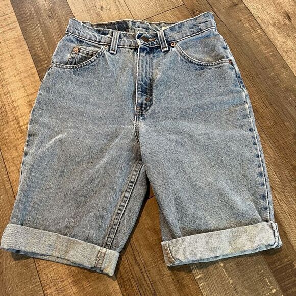 Vintage women’s 921 Levi’s shorts high rise size 6 - Picture 1 of 8